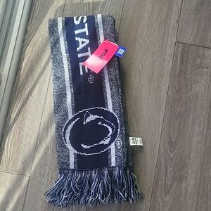 NWT Penn State Scarf Foco